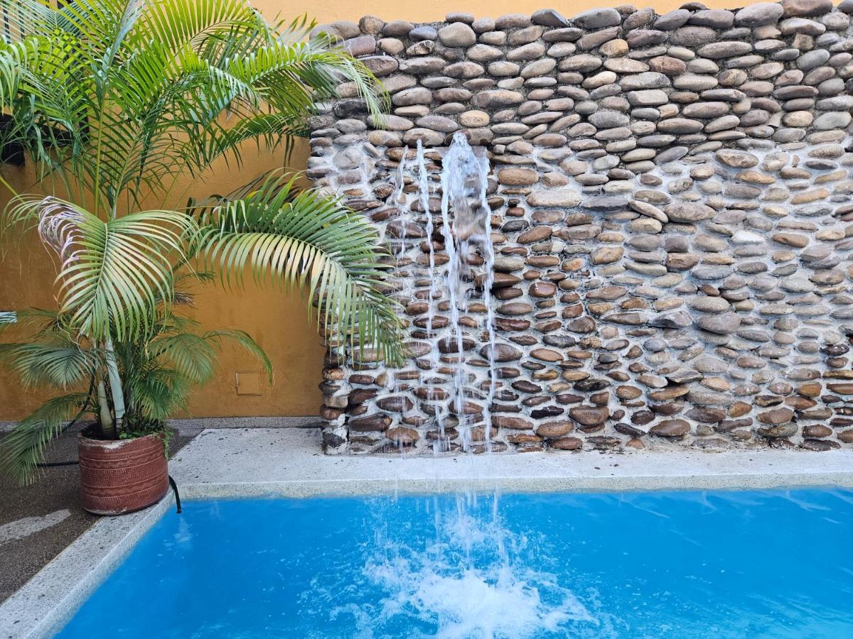 Hotel Victoria Queen Villavieja Extérieur photo