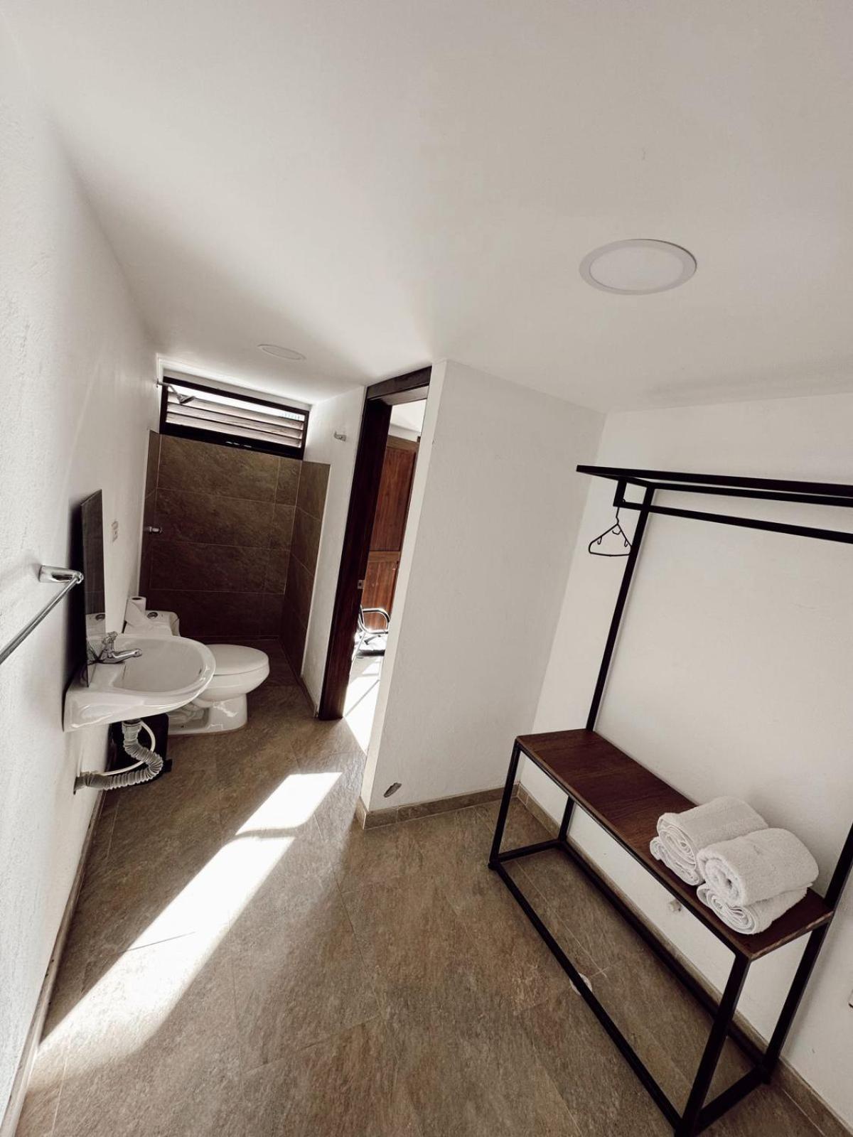 Hotel Victoria Queen Villavieja Extérieur photo